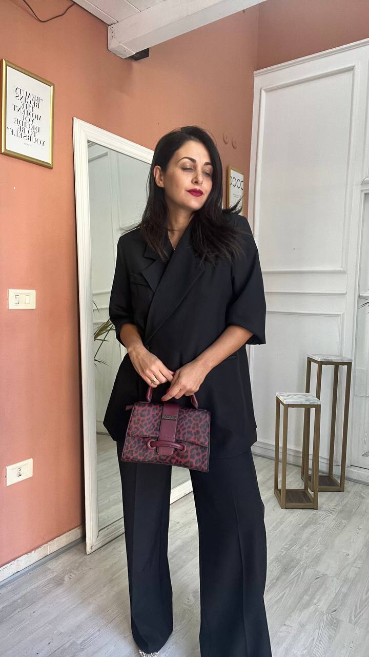 Tailleur Affaire Nero manica corta