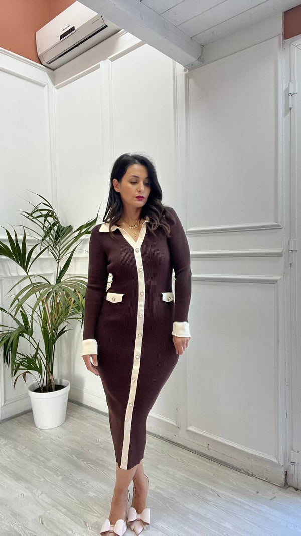 Vestito Marrone Con Bottoni Oro