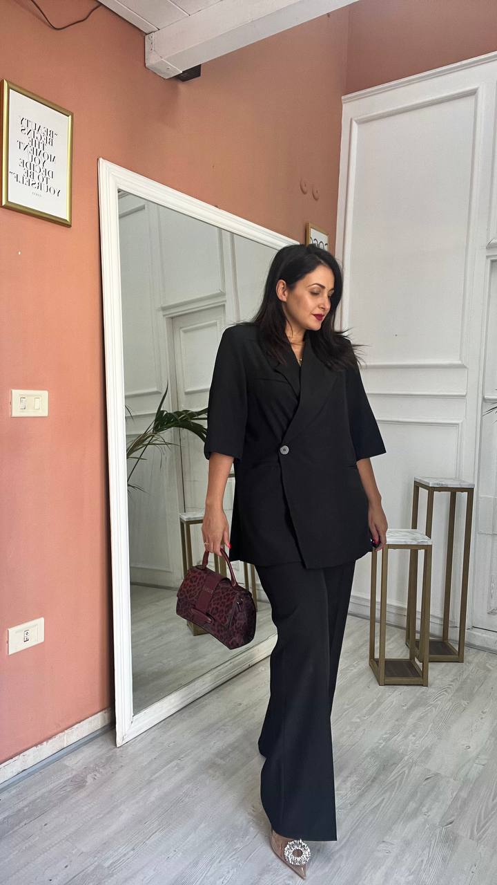 Tailleur Affaire Nero manica corta
