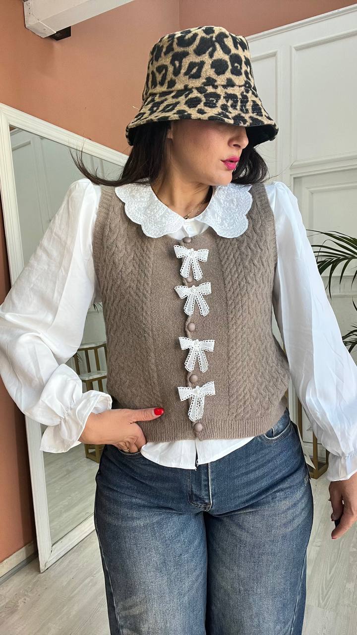 SET CAMICIA + GILET CON FIOCCHI BEJE