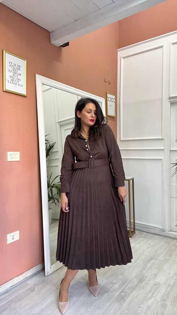 Abito Marrone Con Cintura