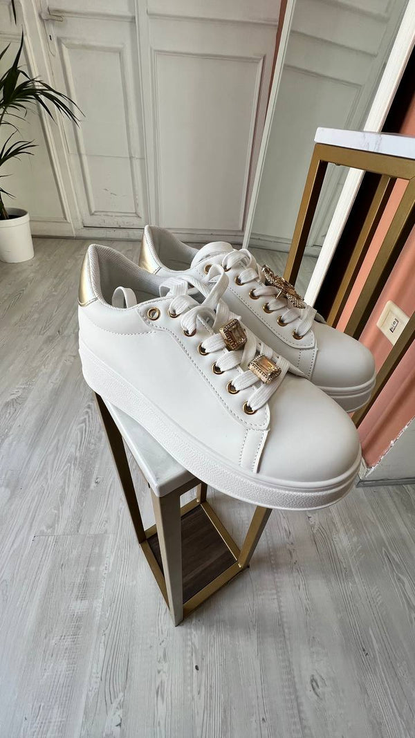 Scarpa Dettagli Oro