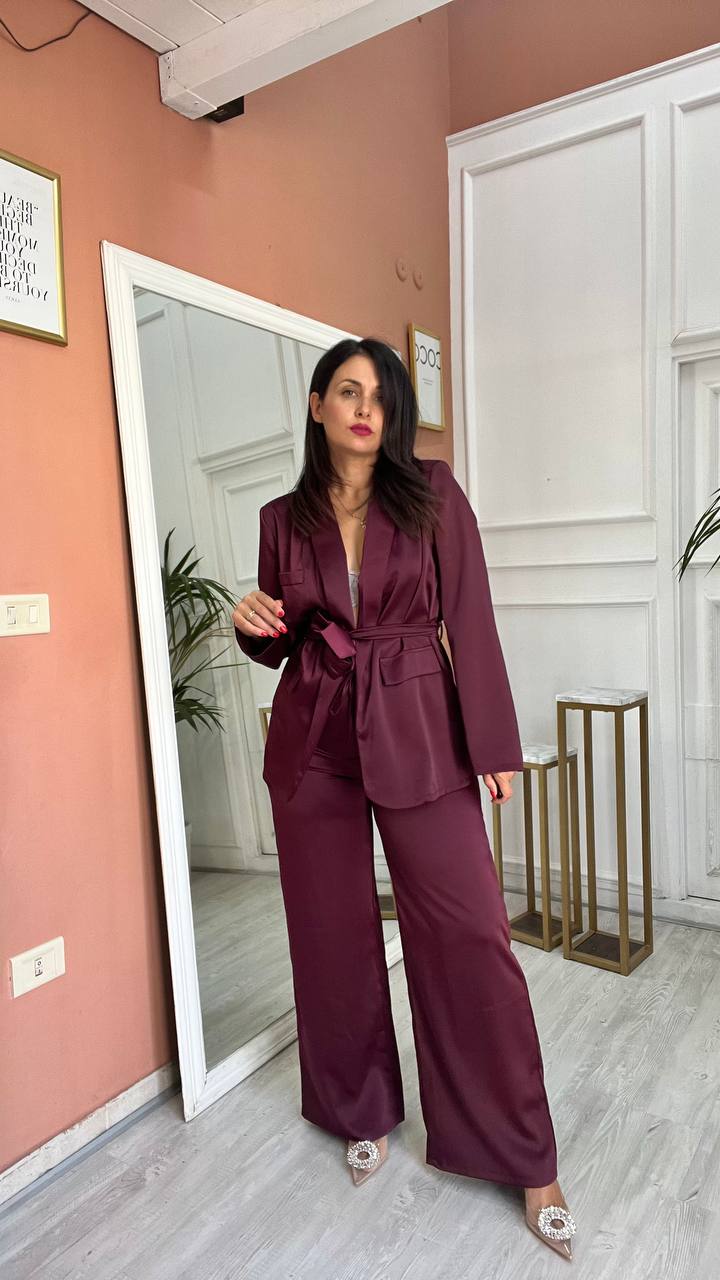 Tailleur A Kimono Bordeaux