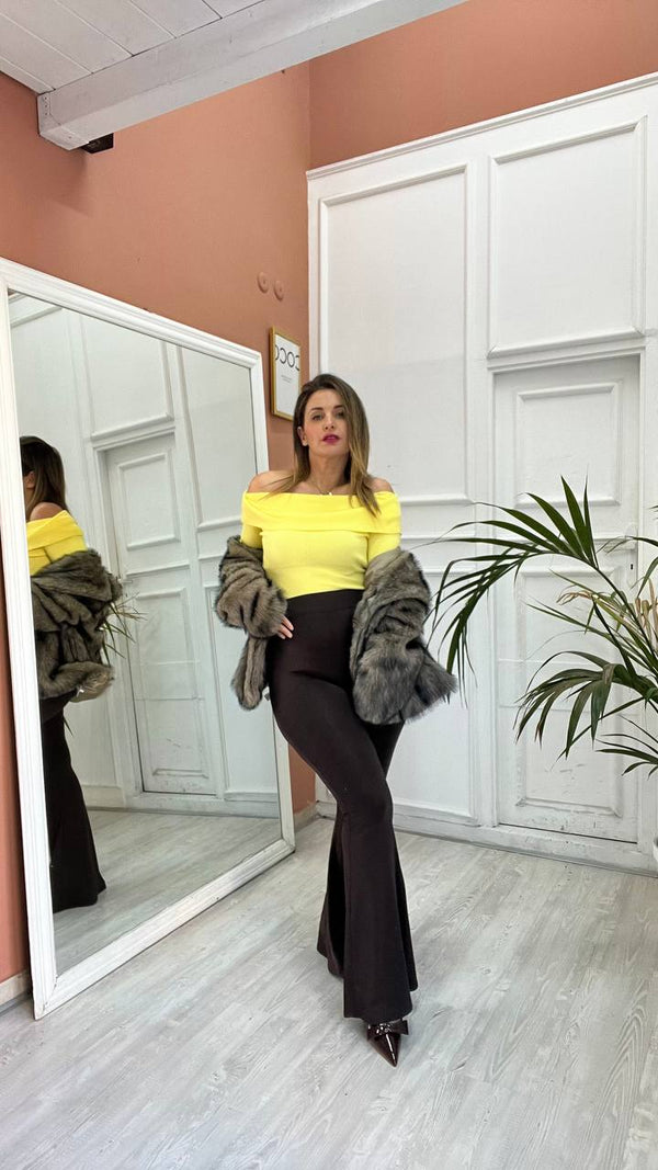 Pantaloni  in lycra a zampa