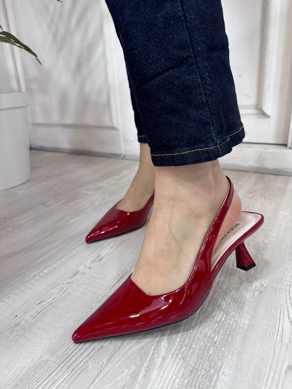 Decollete' lucido bordeaux