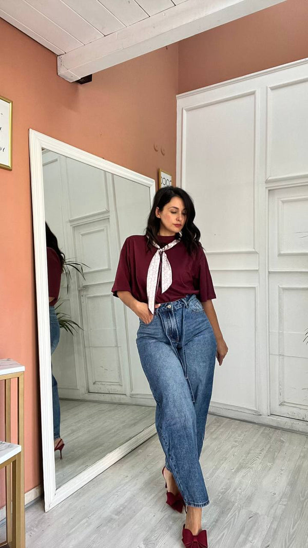 Jeans Mom Fit con cintura in denim