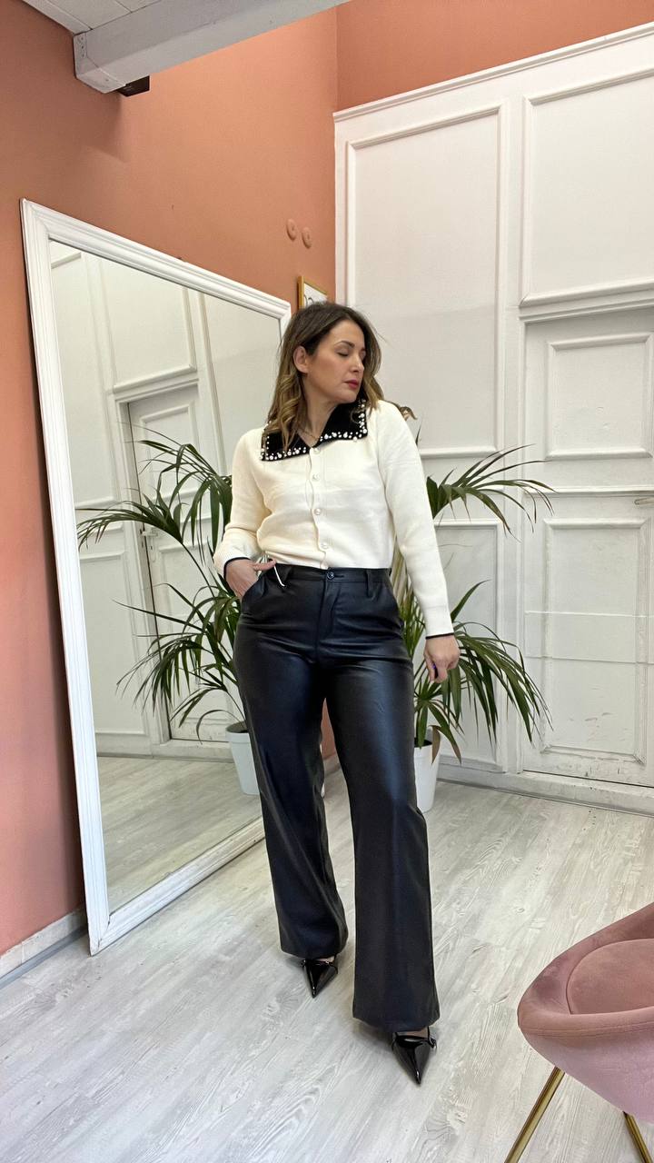 cardigan  Bianco Con Colletto Nero