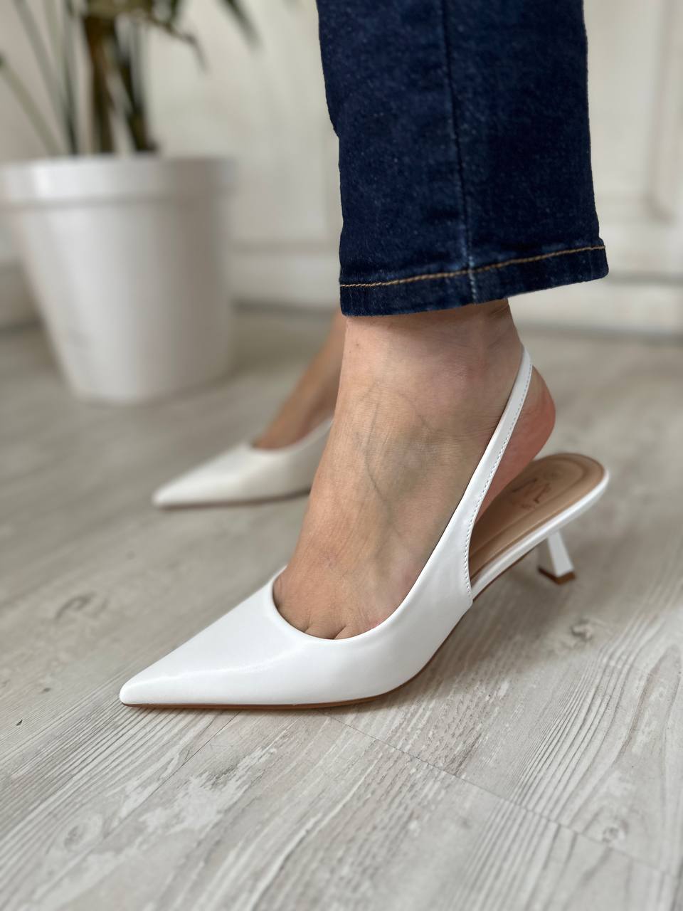 Decollete' bianco