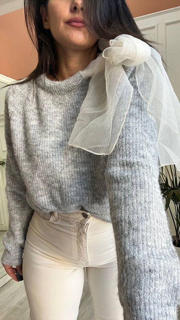 Pull Grigio Con Fiocco