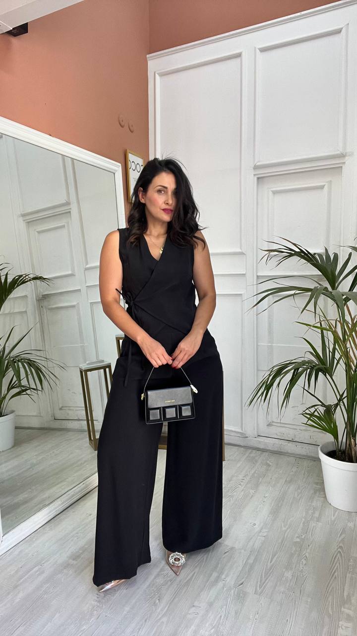 Tailleur Con Gilet Nero