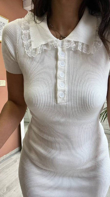 Abitino A Costine Bianco Con Colletto