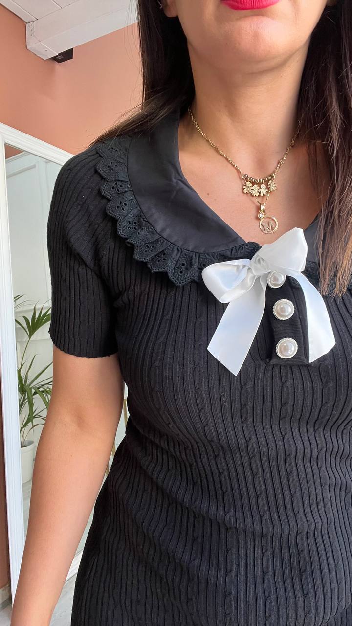 Abito Nero Con Fiocco