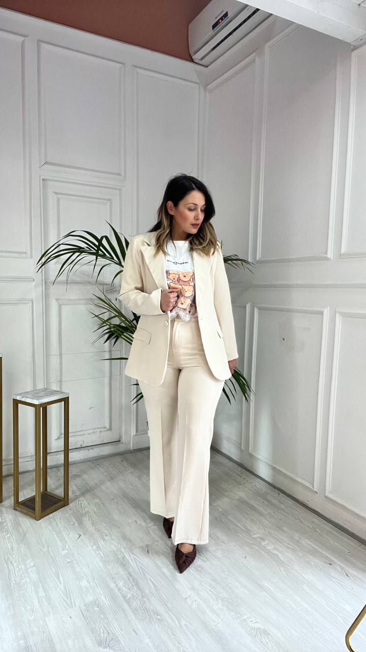 Tailleur Beige